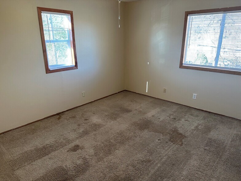 More Photos Of 5950 E River Rd NE, Fridley Apartments For Sale