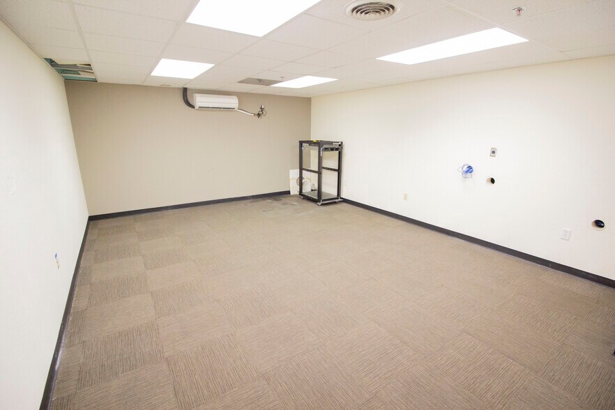 More Photos Of 622 W Kalamazoo Ave, Kalamazoo Religious Facility For Lease