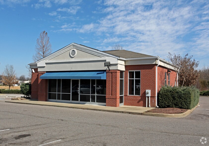 More Photos Of 3705 Malco Way, Memphis Unknown For Lease