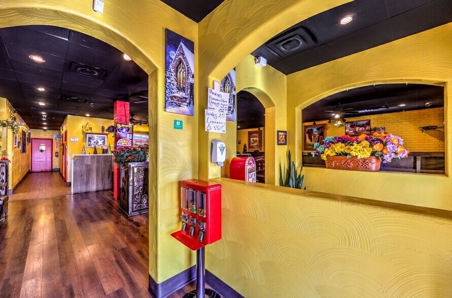More Photos Of 1108 E Lake Mead Blvd, North Las Vegas Restaurant For Lease