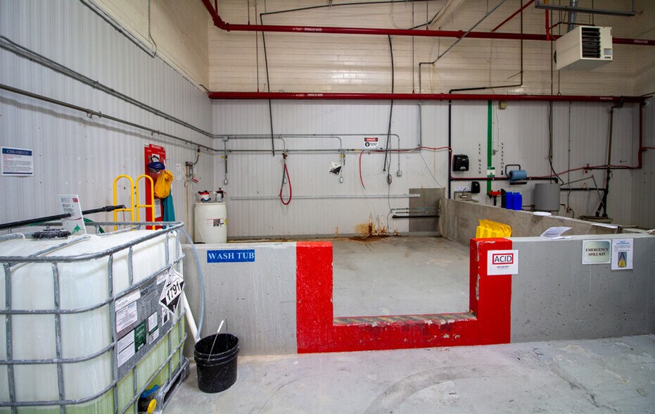 More Photos Of 131 22 St N, Lethbridge Refrigeration Cold Storage For Sale