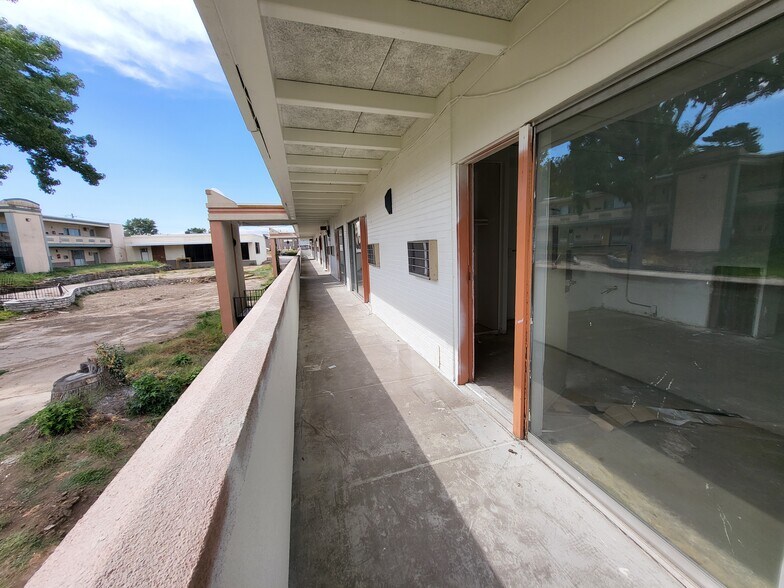 More Photos Of 7350 N Hanley Rd, Hazelwood Hotel For Sale