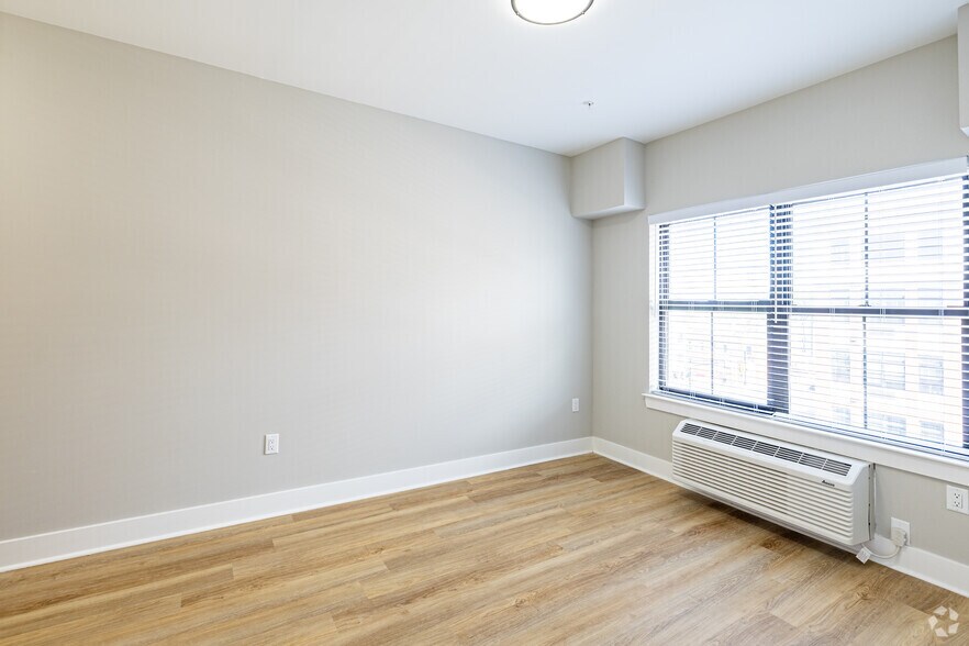 More Photos Of 10 W Westfield Ave W, Roselle Park Apartments For Lease