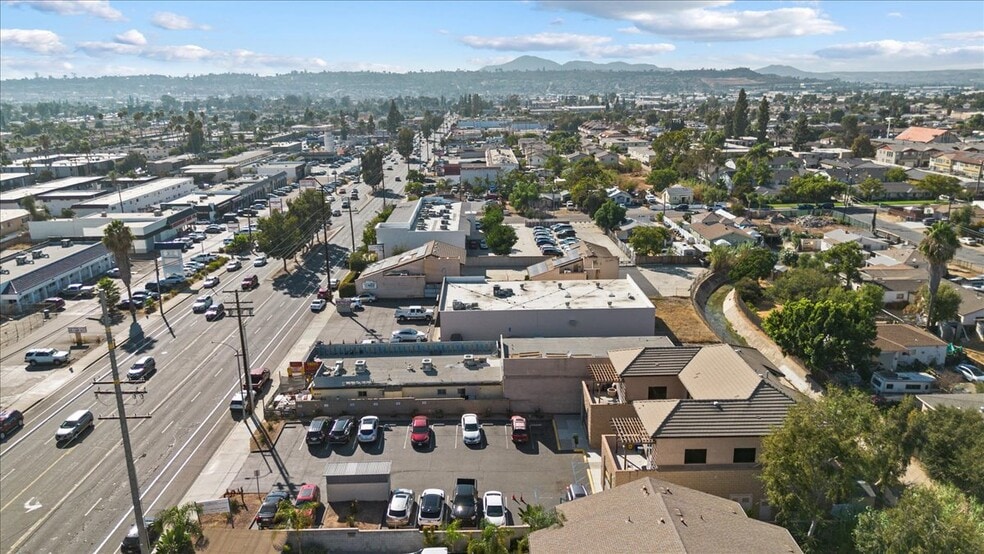 More Photos Of 1022-28 Broadway, El Cajon Storefront Retail Residential For Lease