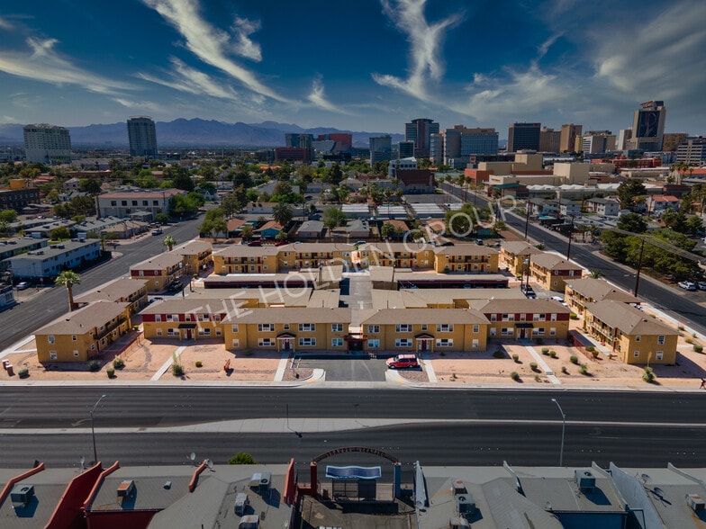 Primary Photo Of 507 S 11th St, Las Vegas Apartments For Sale