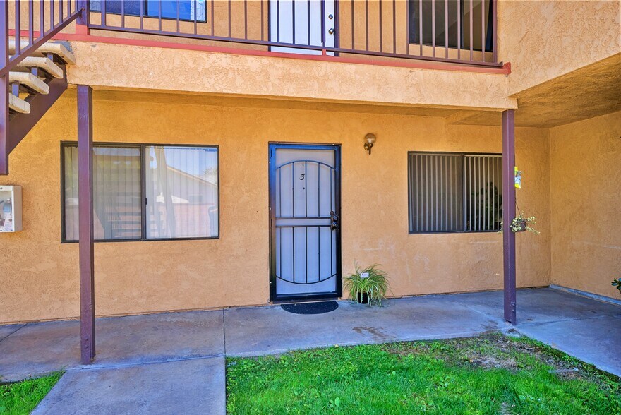 More Photos Of 44751 N Fern Ave, Lancaster Apartments For Sale