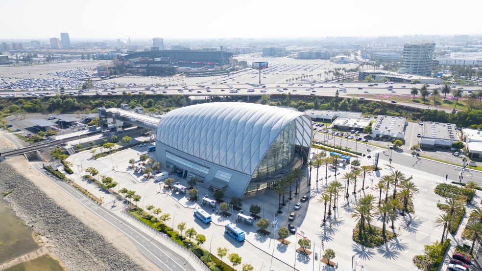 More Photos Of 1855 W Katella Ave, Orange Office Residential For Lease