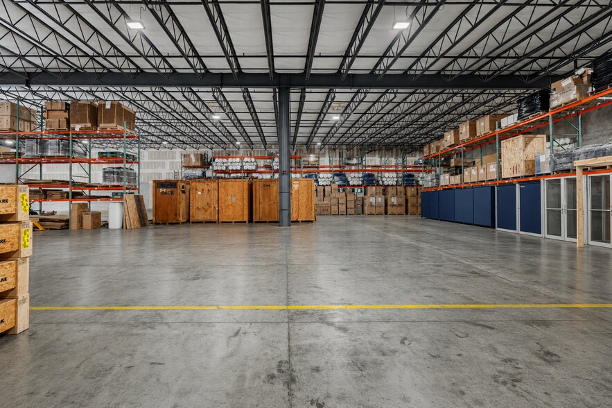 More Photos Of 445 SW 52nd Ave, Ocala Distribution For Lease