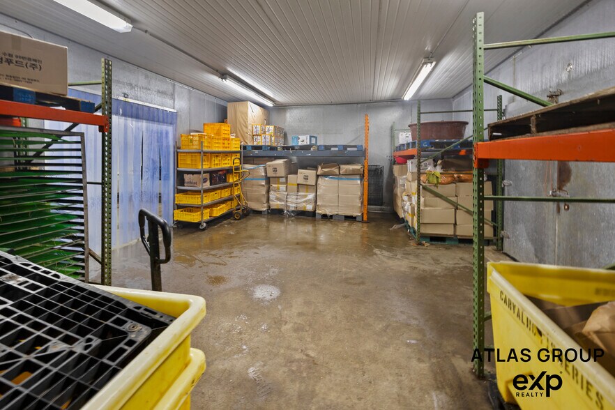 More Photos Of 534 Stanford, Los Angeles Warehouse For Sale