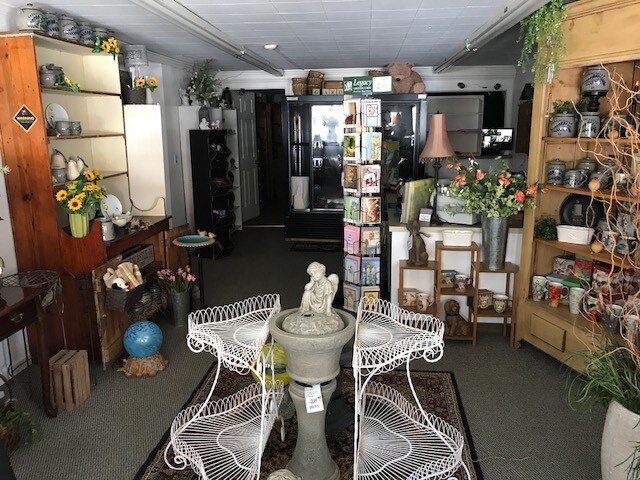 Primary Photo Of 8 S Carlisle St, Greencastle General Retail For Sale