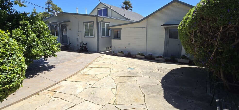 More Photos Of 133 N G St, Lompoc Medical For Sale