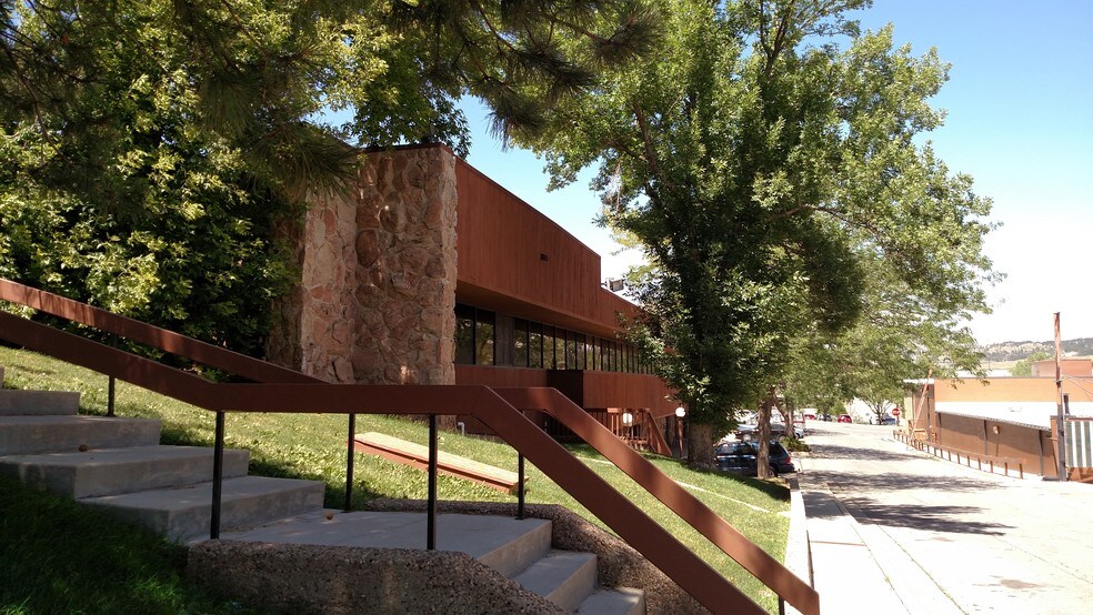 More Photos Of 2525 W Main St, Rapid City Medical For Lease