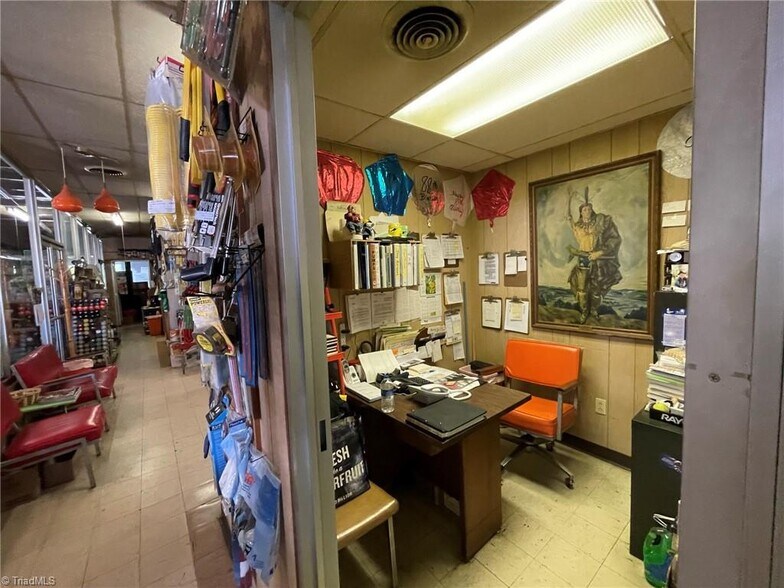 More Photos Of 607 Main, Pilot Mountain Storefront Retail Residential For Sale