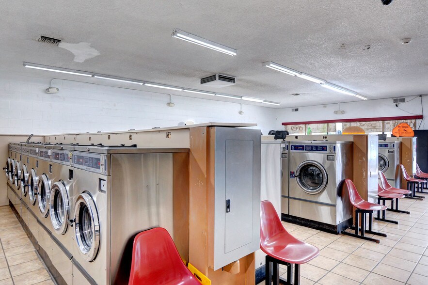 More Photos Of 1201 Stewart Ave, Las Vegas Freestanding For Sale