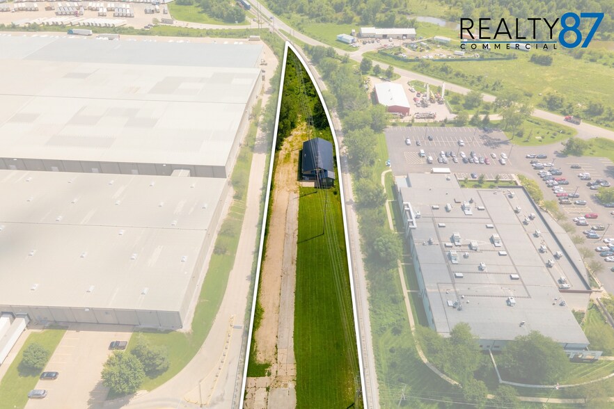 More Photos Of 4301 6th St SW, Cedar Rapids General Retail For Sale
