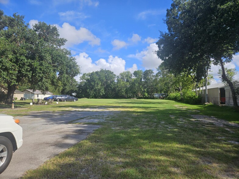 Primary Photo Of 7114 Breen Dr, Houston Contractor Storage Yard For Sale