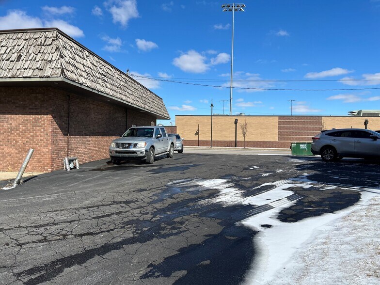 More Photos Of 2100 Main St, Lafayette Freestanding For Sale