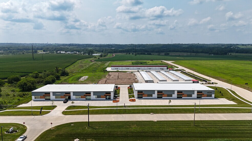 More Photos Of 250 Delaware St, Norwalk Light Manufacturing For Lease