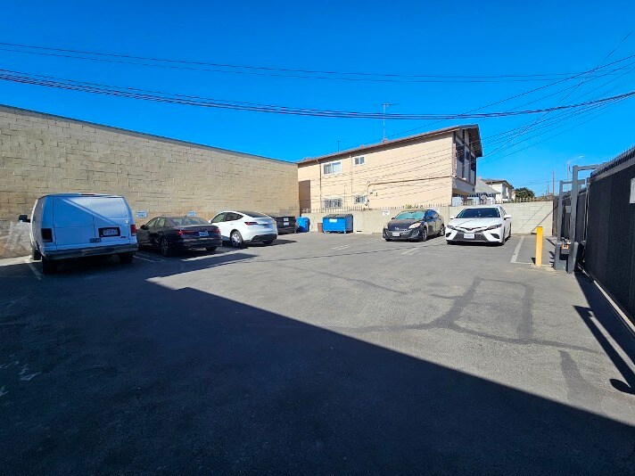 More Photos Of 2645-2649 W Pico Blvd, Los Angeles Storefront Retail Residential For Lease