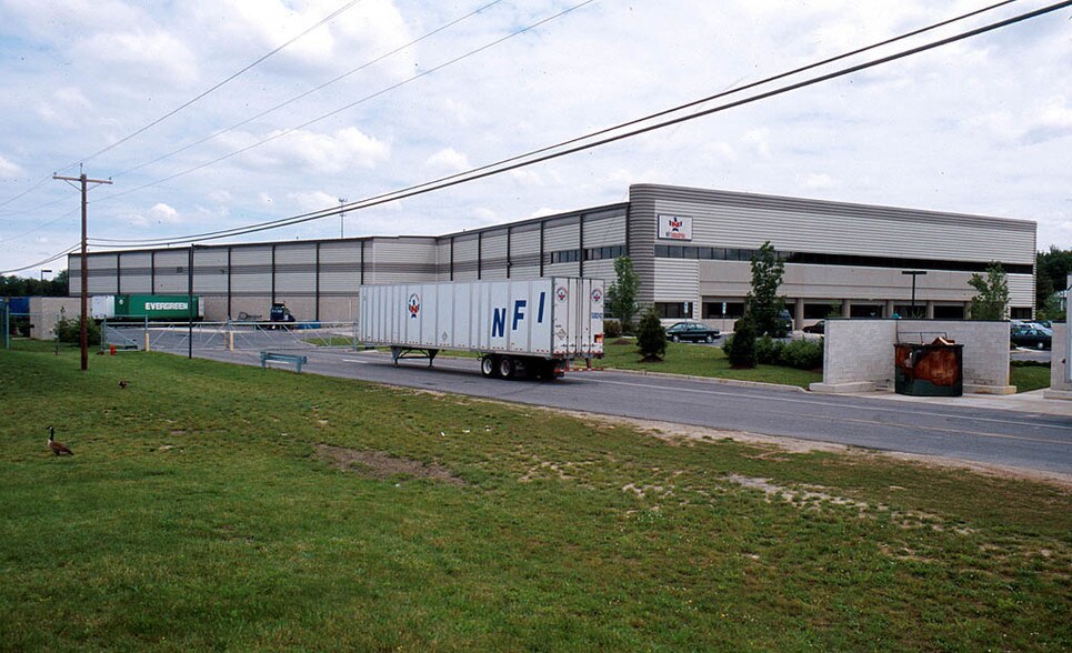 More Photos Of 1515 Burnt Mill Rd, Cherry Hill Distribution For Lease
