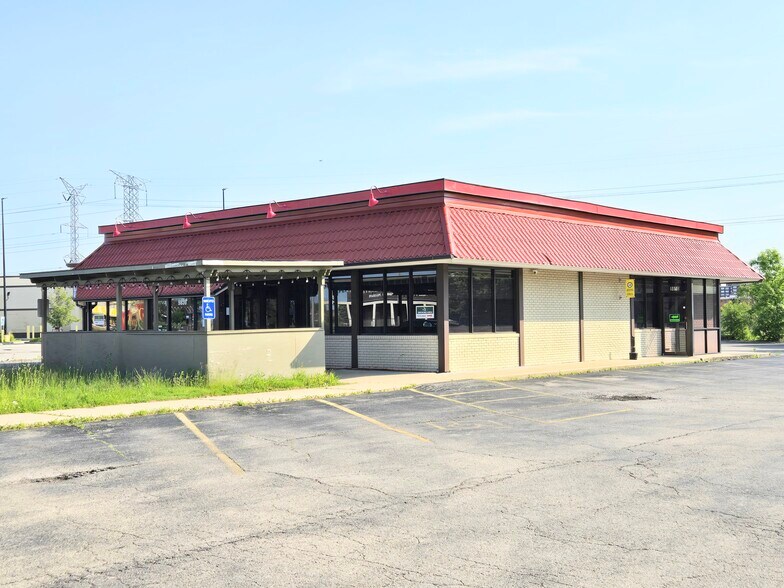 More Photos Of 9850 Milwaukee Ave, Glenview Fast Food For Sale