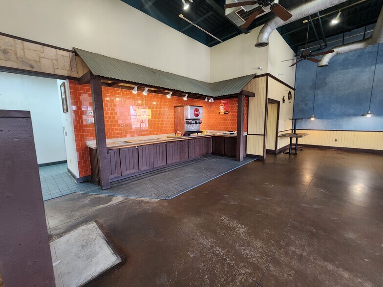 More Photos Of 405 S Central Expy, Allen Restaurant For Sale