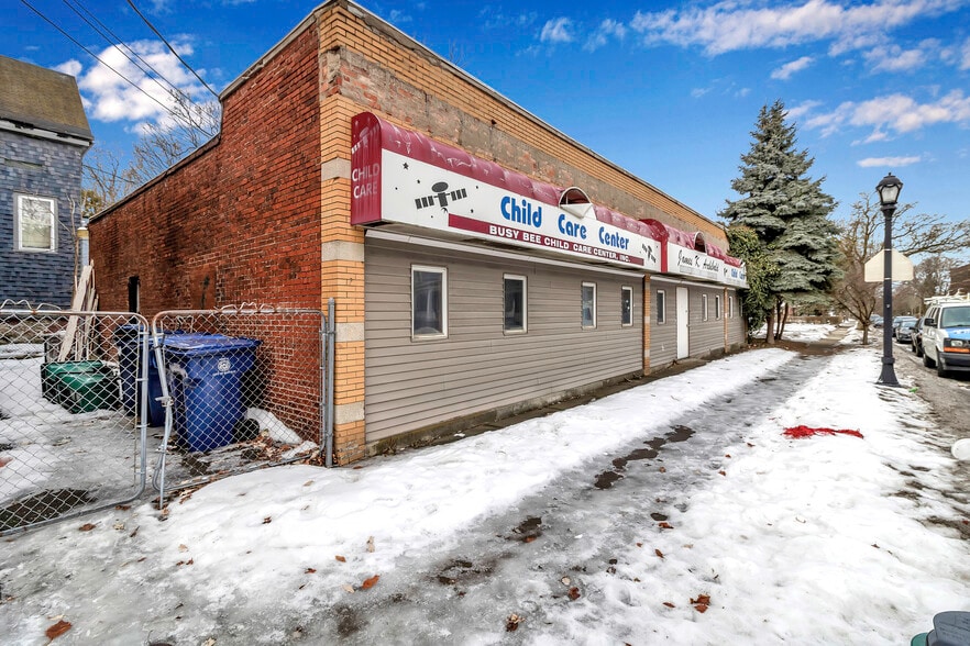 More Photos Of 2302 Main St, Buffalo Storefront Retail Residential For Sale