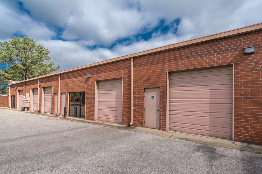 More Photos Of 2170 Business Center Dr, Memphis Unknown For Sale