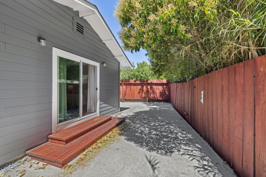 More Photos Of 846 Wilmac Ave, Novato Apartments For Sale