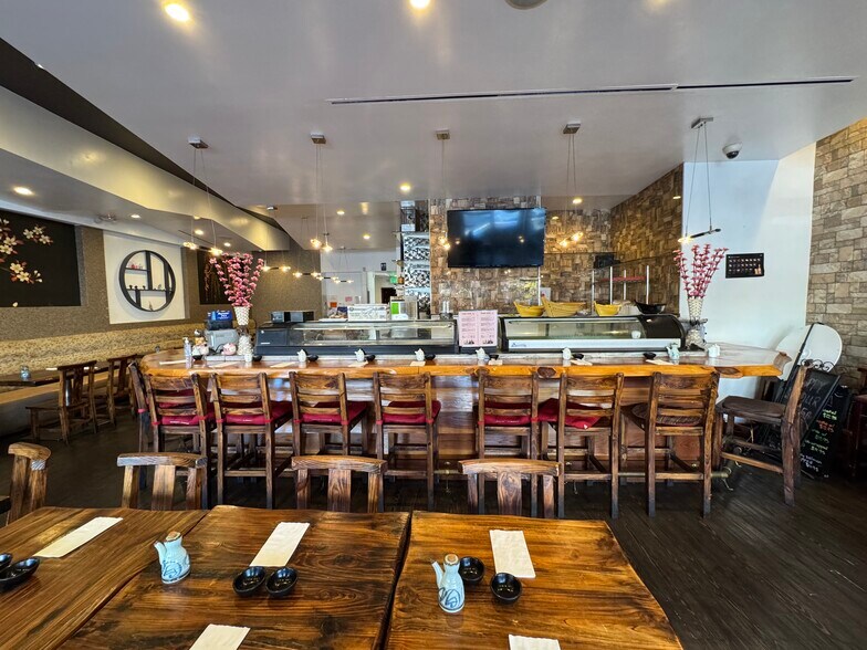 More Photos Of 1517-1521 N Main St, Walnut Creek Storefront Retail Office For Lease