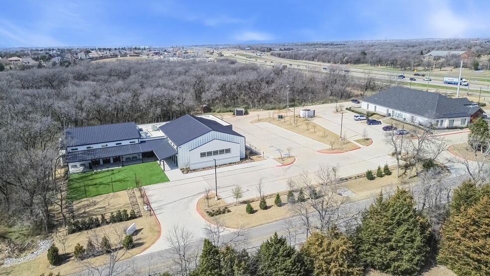 More Photos Of 410 S Paschall Rd, Sunnyvale Specialty For Sale