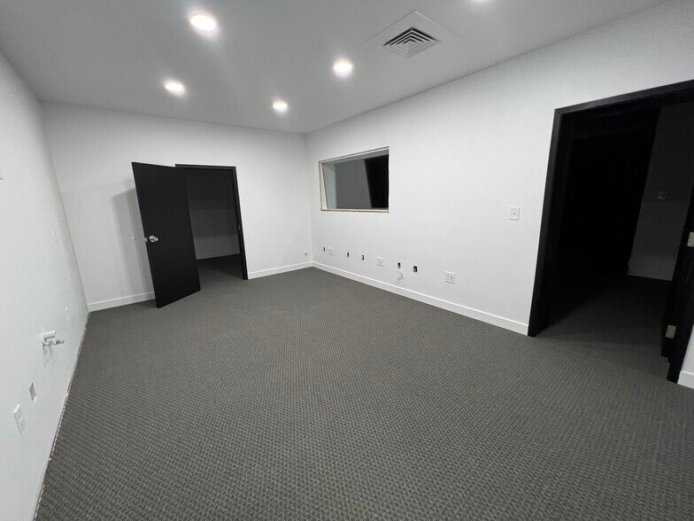 More Photos Of 5776 Shelby Oaks Dr, Memphis Religious Facility For Sale