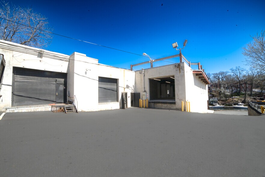 More Photos Of 1 Martin Pl, Port Chester Manufacturing For Lease