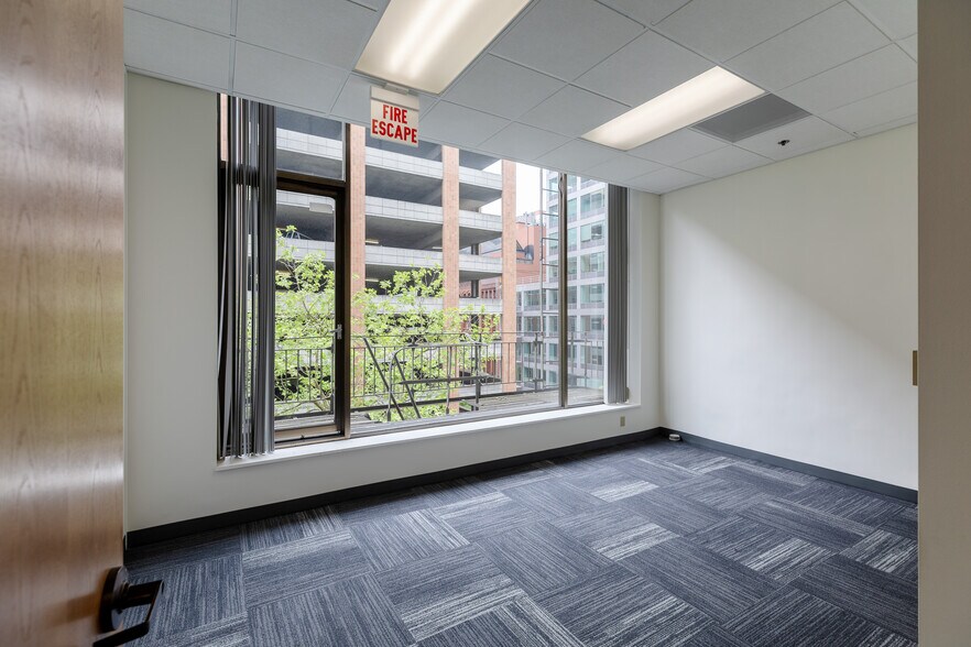 More Photos Of 514-518 SW Sixth Ave, Portland Office For Lease