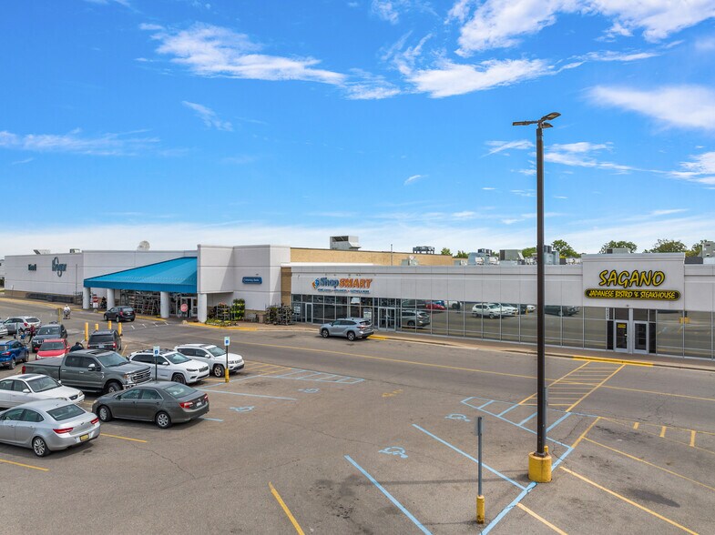 More Photos Of 28200-28250 Dequindre Rd, Warren Supermarket For Sale