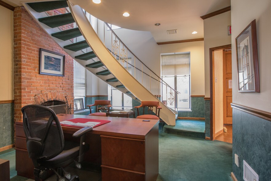 More Photos Of 3 Prospect St, Morristown Office For Lease
