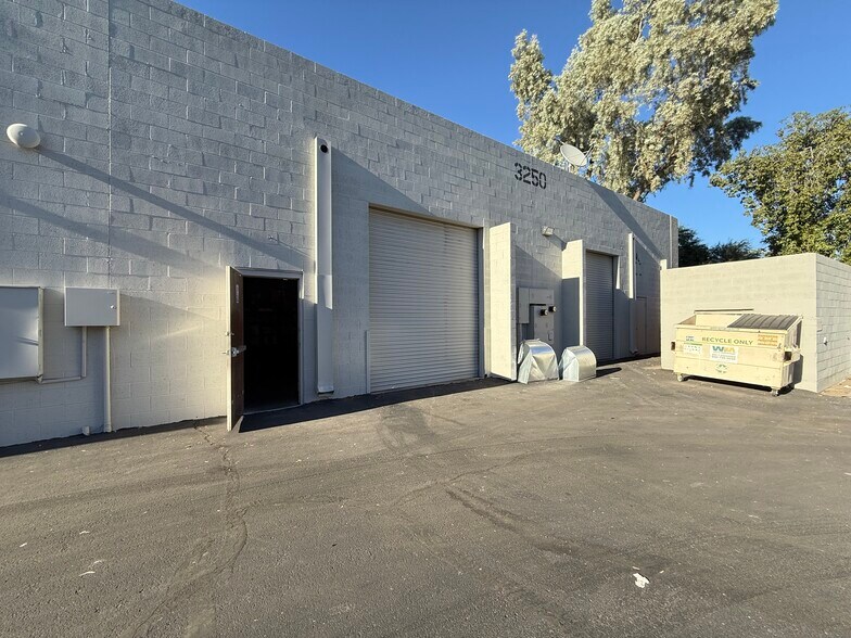 More Photos Of 3250 N Colorado St, Chandler Warehouse For Lease