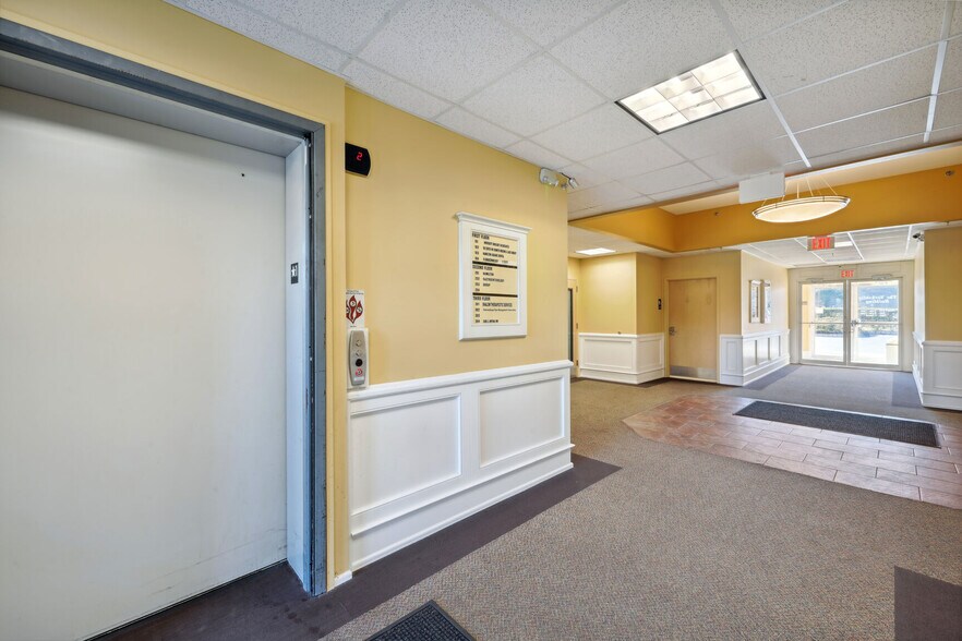 More Photos Of 1374 Whitehorse Hamilton Square Rd, Hamilton Medical For Sale