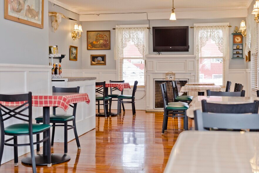 More Photos Of 181 W State St, Granby Storefront Retail Residential For Sale