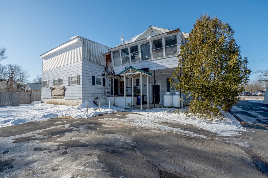 More Photos Of 5346 Canal St, Durhamville Storefront Retail Residential For Sale