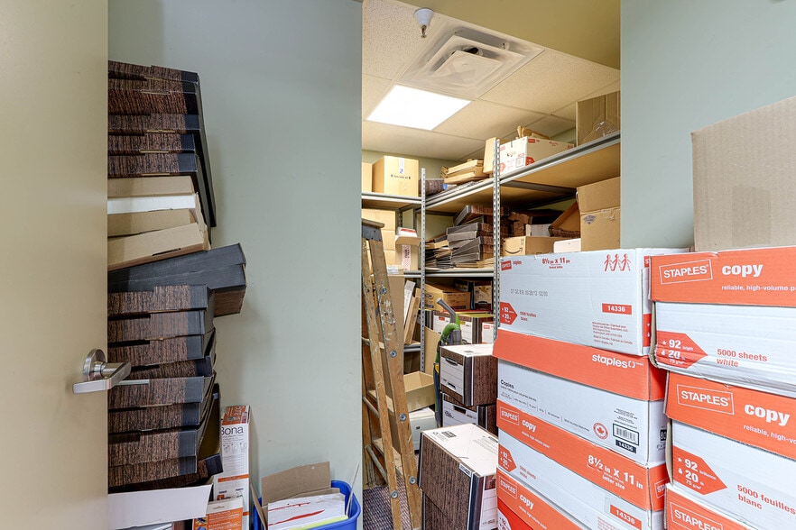 More Photos Of 12520 Horseshoe Way, Richmond Warehouse For Lease