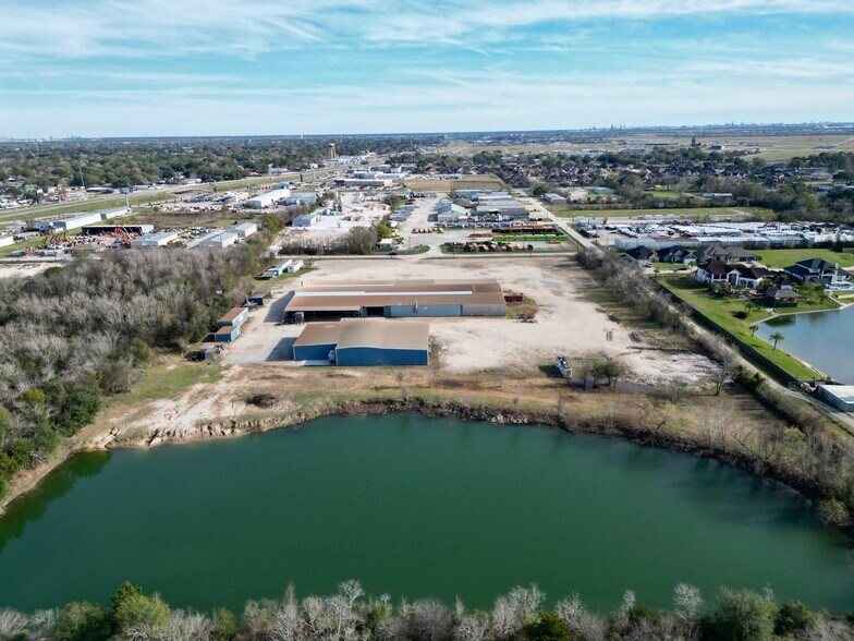 More Photos Of 4835 Bourque rd, Nederland Industrial For Lease
