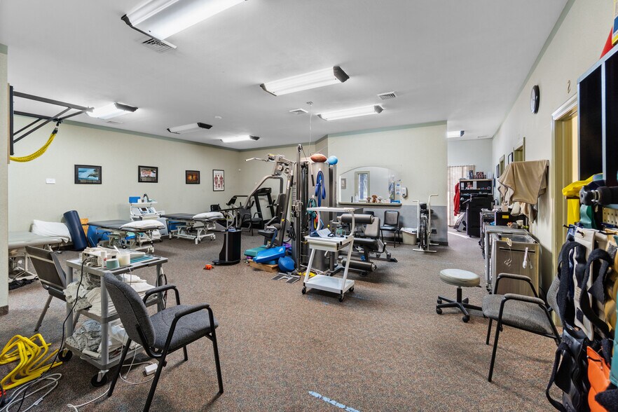 More Photos Of 113 Schuyler St, Fulton Unknown For Lease