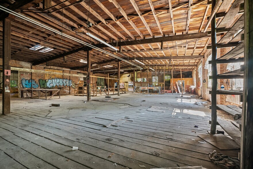 More Photos Of 322 Depot St, Amherst Warehouse For Sale