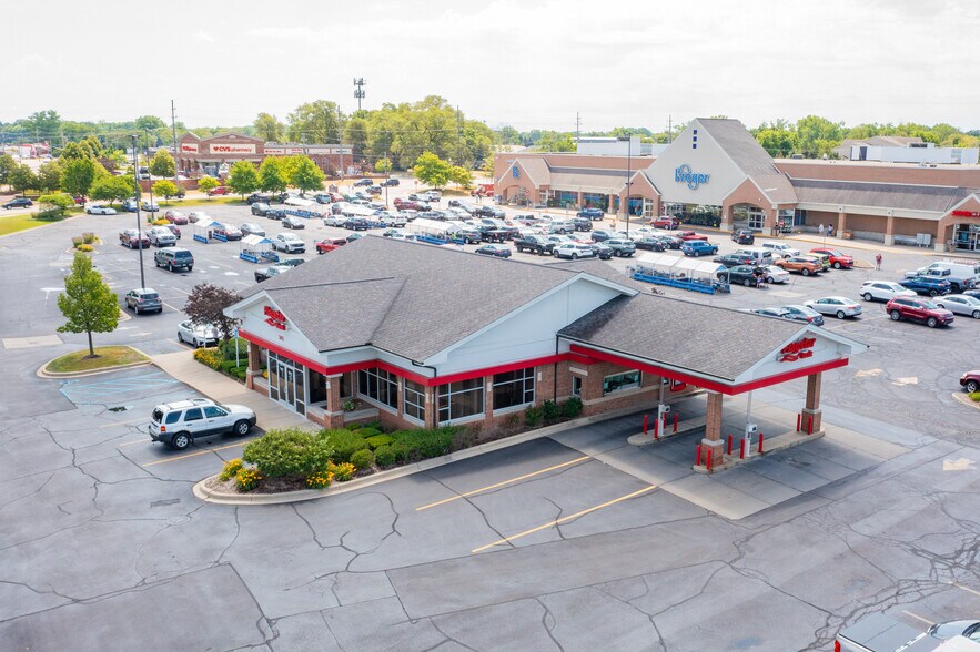 More Photos Of 5111-5221 Highland Rd, Waterford Unknown For Lease