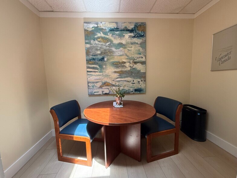 More Photos Of 6201 Antioch St, Oakland Office Residential For Sale