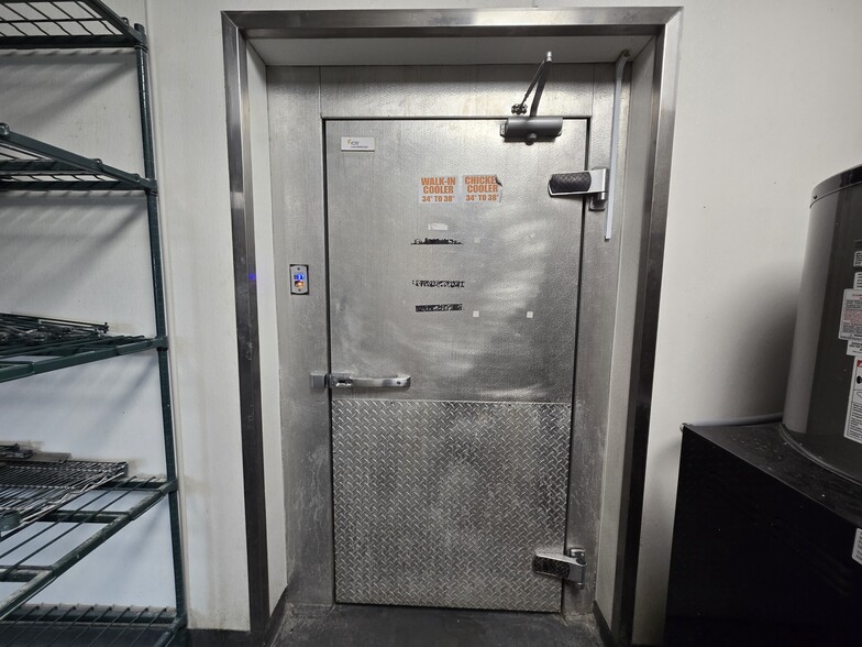 More Photos Of 200 Green Way, Keystone Heights Fast Food For Sale