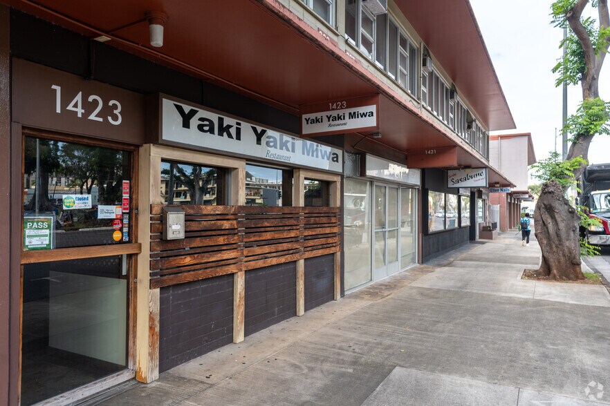 More Photos Of 1413-1427 King St, Honolulu Unknown For Lease