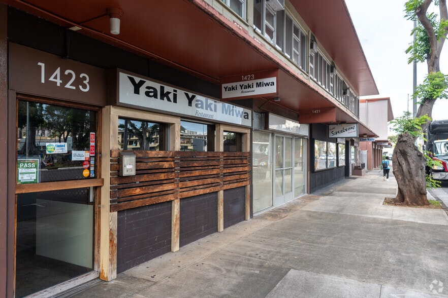 More Photos Of 1413-1427 King St, Honolulu Unknown For Lease