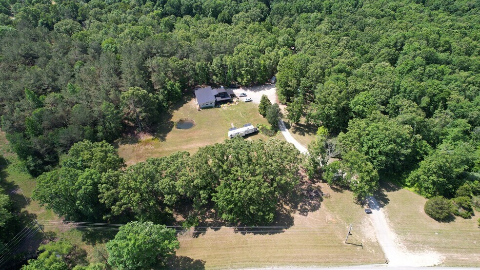 More Photos Of 3176 Summertown Hwy, Summertown Land For Sale